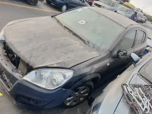 OPEL ASTRA H BERLINA foto 11