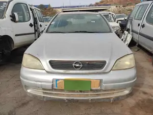 OPEL ASTRA G BERLINA foto 1