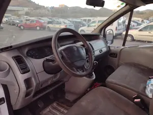 RENAULT TRAFIC II COMBI foto 9