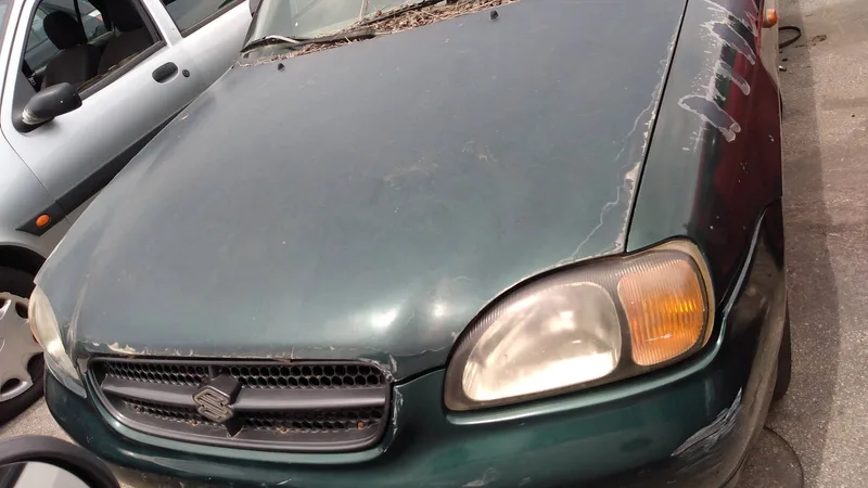 SUZUKI SWIFT BERLINA (SF/EA)