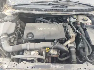 OPEL ASTRA J BERLINA 5P foto 7