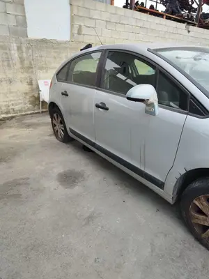 CITROEN C4 BERLINA foto 7