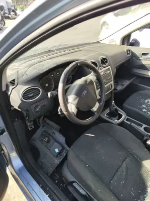 FORD FOCUS BERLINA (CAP) foto 7
