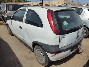OPEL CORSA C foto 4