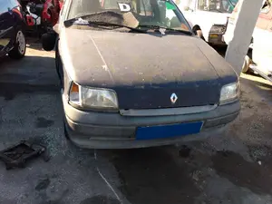 RENAULT CLIO I FASE III foto 1