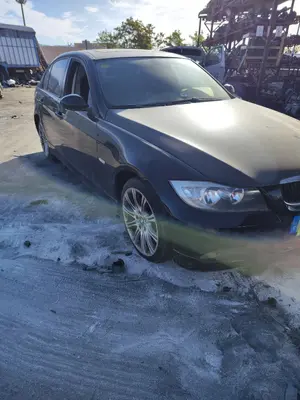 BMW SERIE 3 BERLINA (E90) foto 3