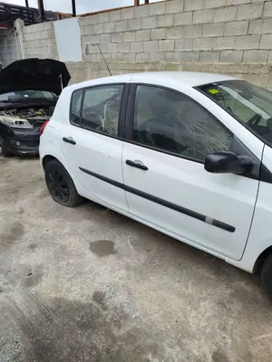 RENAULT CLIO III foto 7