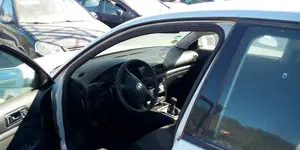 VOLKSWAGEN PASSAT BERLINA (3B2) foto 5