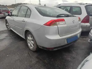 RENAULT LAGUNA III BERLINA foto 3