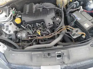 RENAULT CLIO II FASE II (B/CB0) foto 2