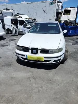SEAT LEON (1M1) foto 1
