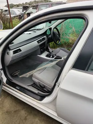 BMW SERIE 3 BERLINA (E90) foto 4