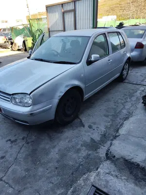 VOLKSWAGEN GOLF IV BERLINA (1J1)(10.1997) foto 2