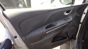 RENAULT CLIO IV foto 6
