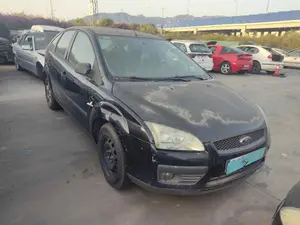 FORD FOCUS BERLINA (CAP) foto 5