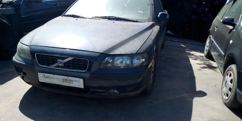VOLVO S60 BERLINA