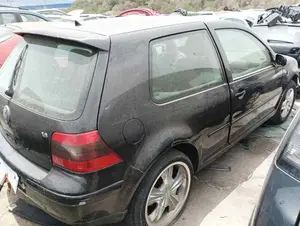 VOLKSWAGEN GOLF IV BERLINA (1J1)(10.1997) foto 3