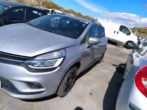 RENAULT CLIO IV GRANDTOUR foto 4