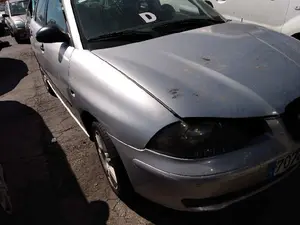 SEAT IBIZA (6L1) foto 1
