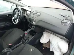 SEAT IBIZA BERLINA (6J5) foto 5