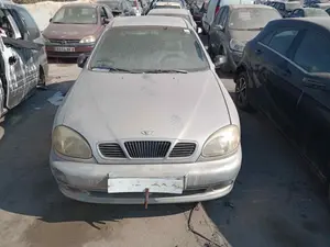 DAEWOO LANOS foto 1