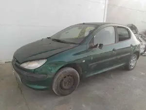 PEUGEOT 206 foto 2