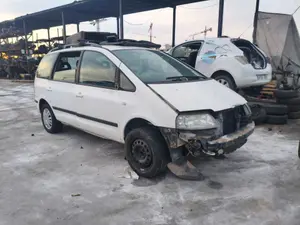 SEAT ALHAMBRA (7V9) foto 2