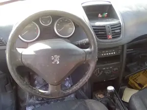 PEUGEOT 207 foto 5