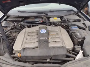 VOLKSWAGEN PASSAT BERLINA (3B2) foto 5
