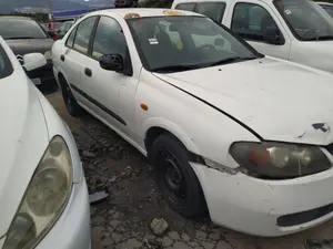 NISSAN ALMERA (N16/E) foto 3