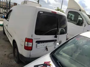 VOLKSWAGEN CADDY (2K)(02.2004) foto 4