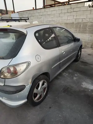 PEUGEOT 206 foto 2