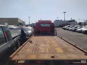 MITSUBISHI CANTER foto 2