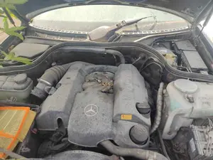 MERCEDES-BENZ CLK (BM 208) COUPE foto 2