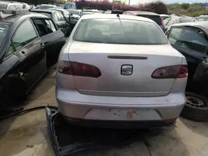 SEAT CORDOBA BERLINA (6L2) foto 4