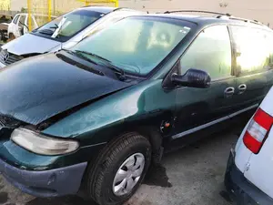 CHRYSLER VOYAGER GS foto 1