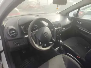 RENAULT CLIO IV foto 5