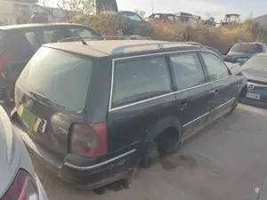 VOLKSWAGEN PASSAT VARIANT (3B6) foto 2