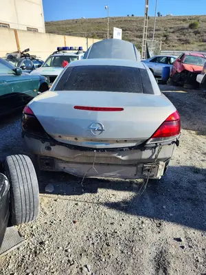 OPEL ASTRA H TWIN TOP foto 3