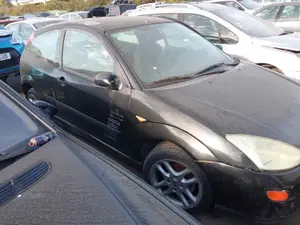 FORD FOCUS BERLINA (CAK) foto 5