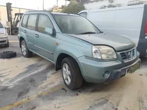 NISSAN X-TRAIL (T30) foto 3