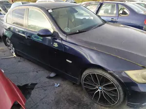 BMW SERIE 3 BERLINA (E90) foto 2