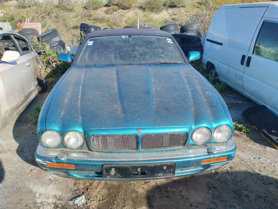 JAGUAR XJ