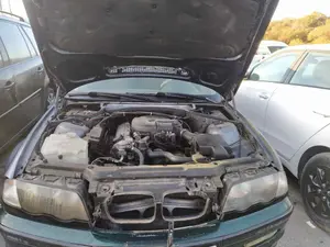 BMW SERIE 3 BERLINA (E46) foto 3