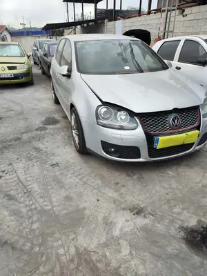 VOLKSWAGEN GOLF V (1K1)(10.2003) foto 2