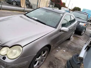 MERCEDES-BENZ CLASE C (BM 203) SPORTCOUPE foto 4