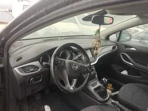 OPEL ASTRA K BERLINA 5P foto 4