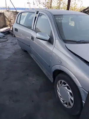 OPEL ASTRA G BERLINA foto 2