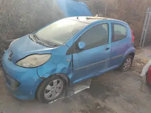 PEUGEOT 107 foto 6