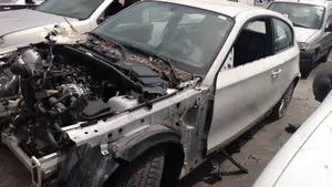 BMW SERIE 1 BERLINA (E81/E87) foto 21